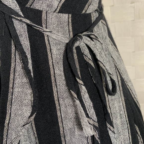 Rails faux wrap Ariel midi dress in Thompson Stripe. Black and gray with silver - Picture 5 of 9